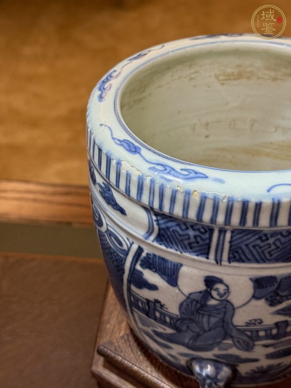 古玩陶瓷人物紋青花香爐真品鑒賞圖
