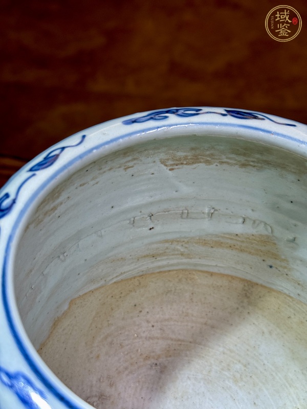 古玩陶瓷人物紋青花香爐真品鑒賞圖