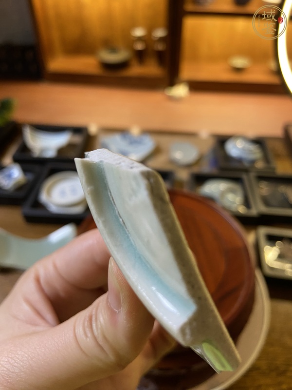 古玩陶瓷宋代湖田窯影青刻花蓮瓣紋碗標本真品鑒賞圖