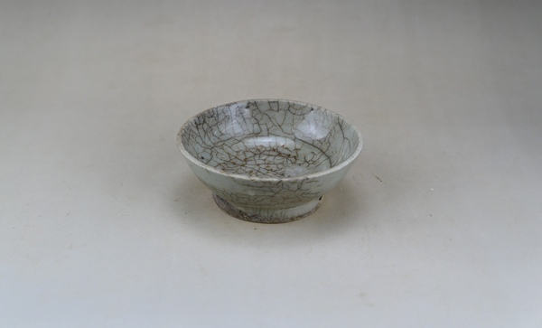 古玩轉賣明代.仿官釉水洗（高級文房雅器）拍賣，當前價格198元