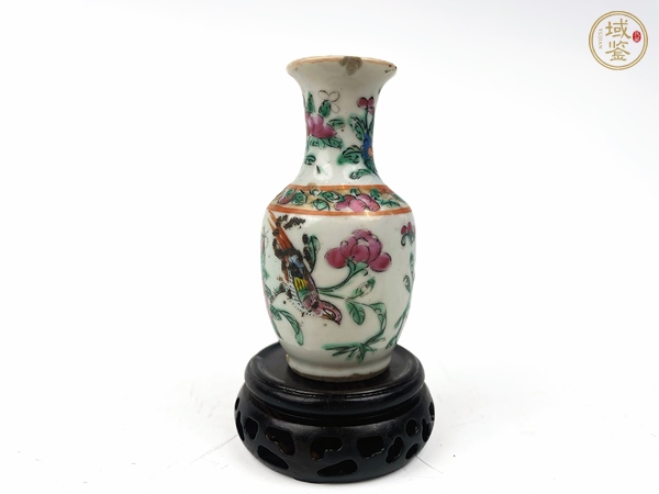 古玩清晚期·粉彩花鳥小瓶真品鑒賞圖