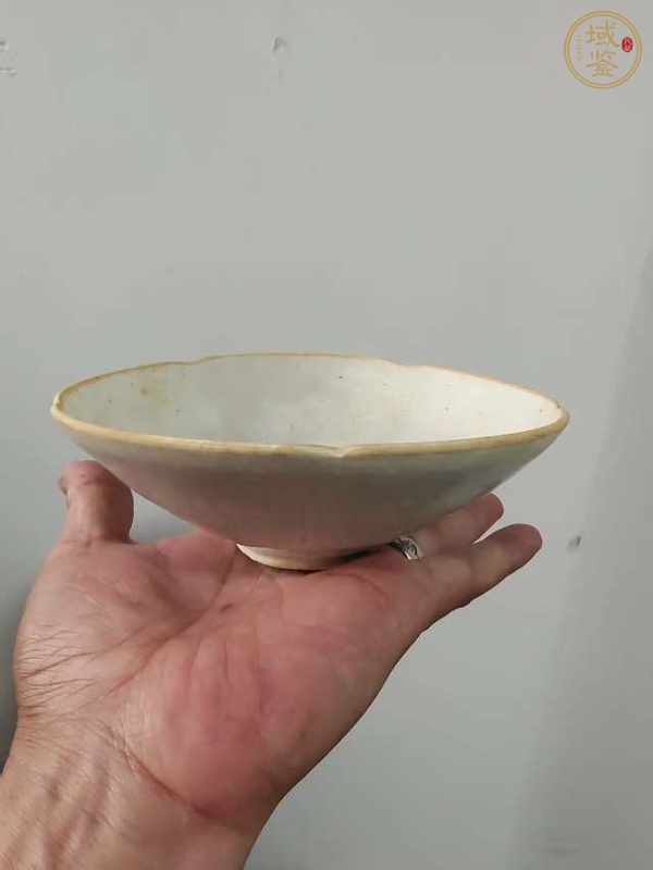 古玩宋·青白釉葵口斗笠碗真品鑒賞圖