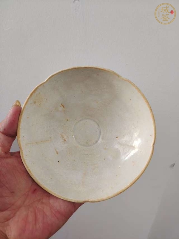 古玩陶瓷宋·青白釉葵口斗笠碗真品鑒賞圖