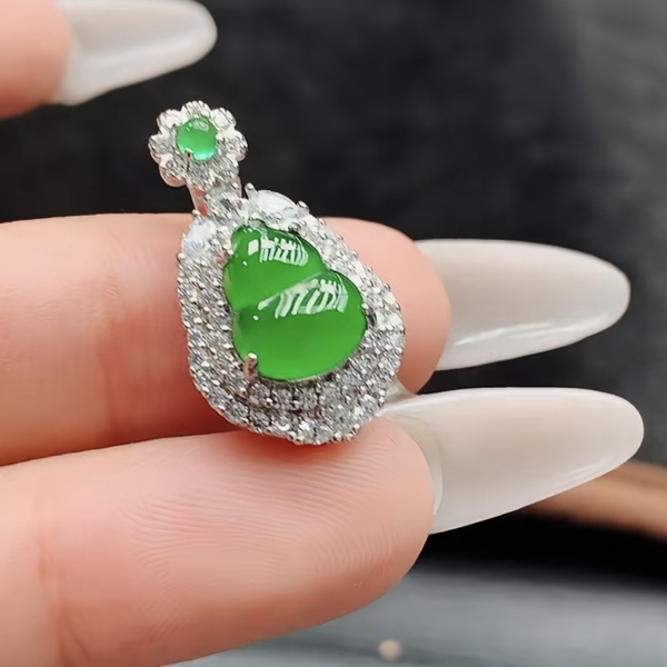 古玩玉器天然冰種滿綠翡翠鑲嵌葫蘆吊墜（FG183）拍賣，當前價格398元