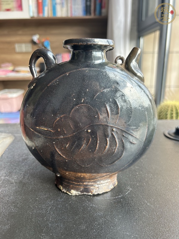 古玩耀州窯黑釉樹葉紋扁壺真品鑒賞圖