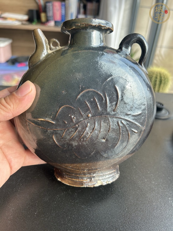 古玩陶瓷耀州窯黑釉樹葉紋扁壺真品鑒賞圖