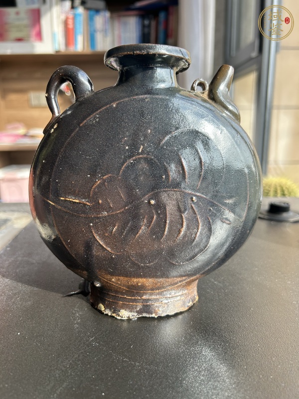 古玩陶瓷耀州窯黑釉樹葉紋扁壺真品鑒賞圖