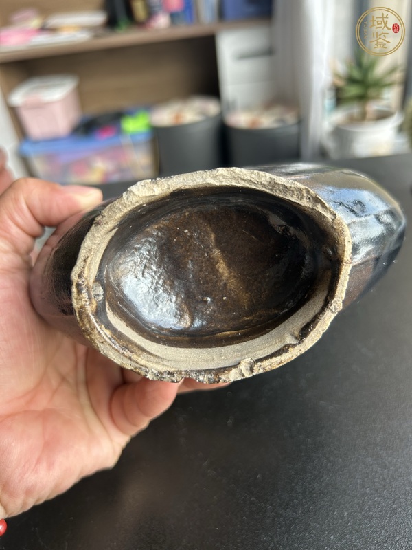 古玩陶瓷耀州窯黑釉樹葉紋扁壺真品鑒賞圖