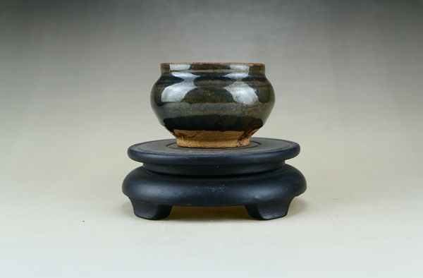 古玩陶瓷明代.兔毫釉水盂(文房雅器)拍賣,當前價格34元