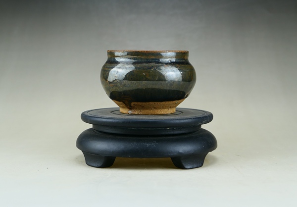 古玩陶瓷明代.兔毫釉水盂(文房雅器)拍賣,當前價格34元