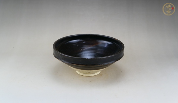 古玩陶瓷黑釉直口斗笠碗真品鑒賞圖