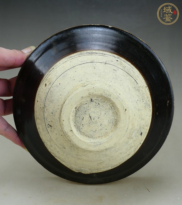 古玩陶瓷黑釉直口斗笠碗真品鑒賞圖