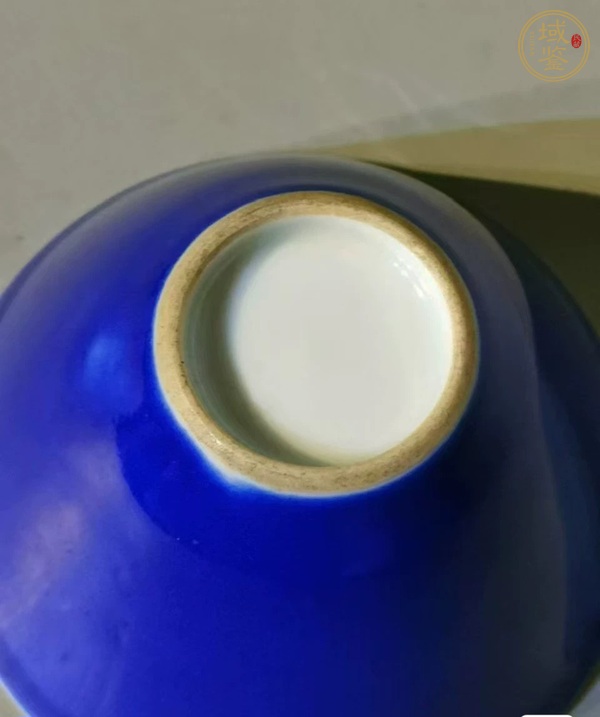 古玩陶瓷霽藍釉杯真品鑒賞圖