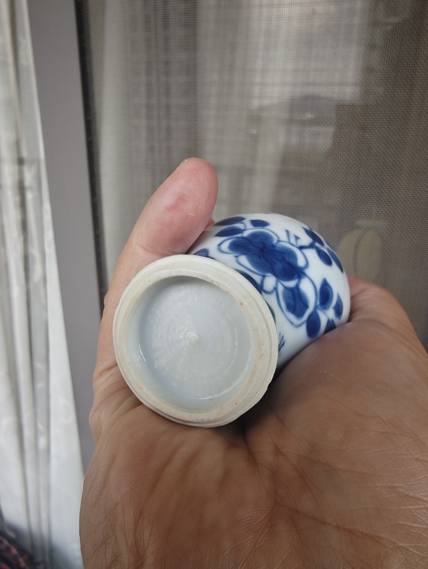 古玩陶瓷康熙青花小將軍瓶拍賣，當(dāng)前價(jià)格1380元