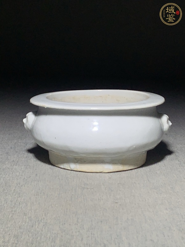 古玩白釉獸耳香爐真品鑒賞圖