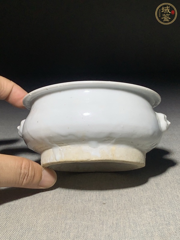 古玩陶瓷白釉獸耳香爐真品鑒賞圖