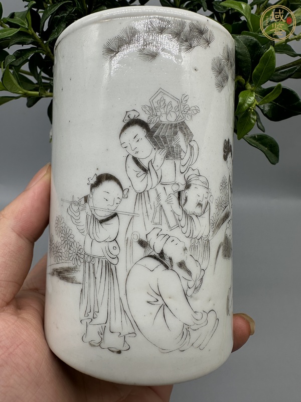 古玩陶瓷八仙圖筆筒真品鑒賞圖
