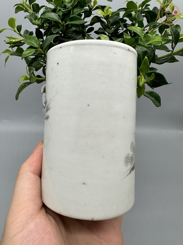 古玩陶瓷八仙圖筆筒真品鑒賞圖