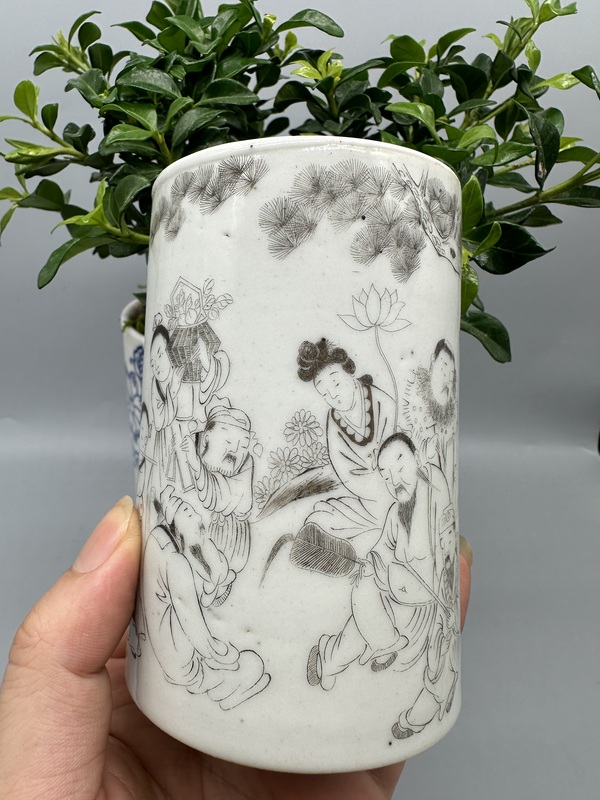 古玩陶瓷民國刻瓷八仙人物筆筒拍賣，當前價格1500元