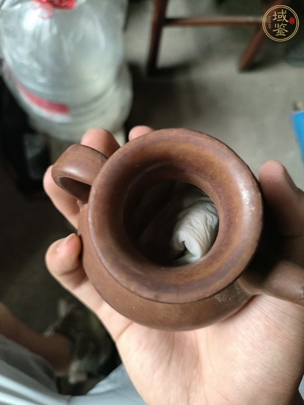 古玩陶瓷清代地方窯口紫金釉執(zhí)壺真品鑒賞圖