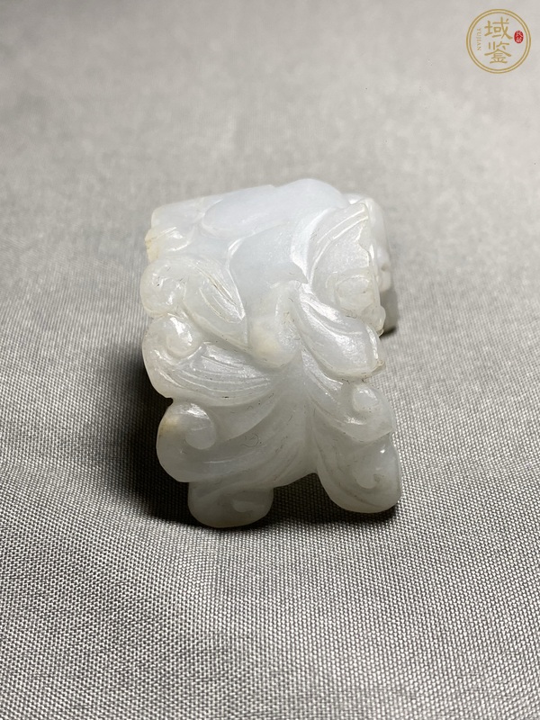 古玩玉器翡翠雕“瑞獸”把件真品鑒賞圖