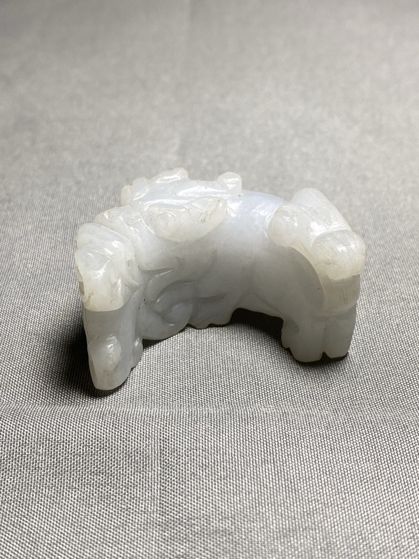 古玩玉器清末民初翡翠雕“瑞獸”把件拍賣(mài)，當(dāng)前價(jià)格7500元