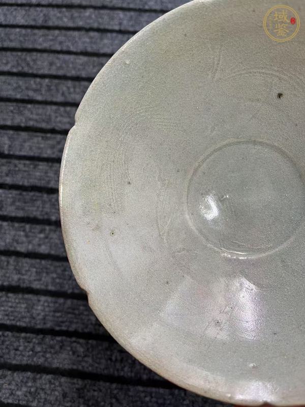 古玩陶瓷青白釉篦花花口碗真品鑒賞圖