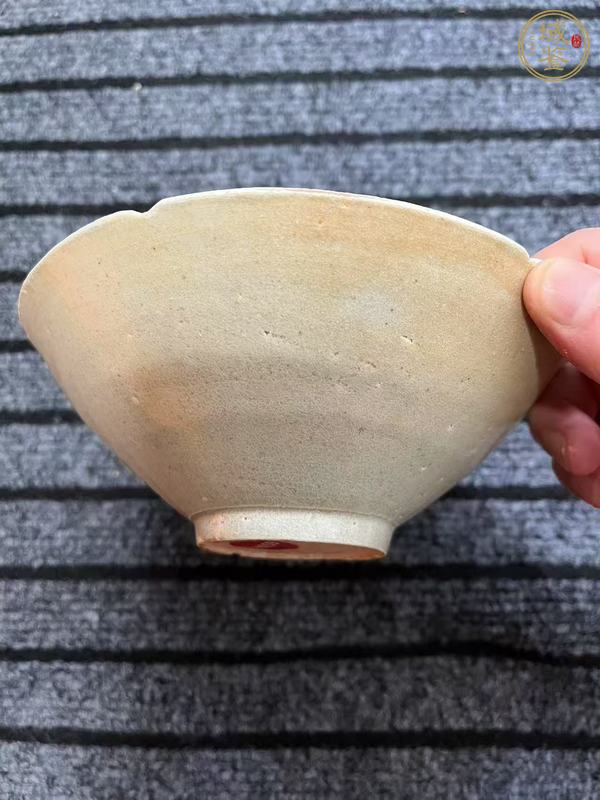 古玩陶瓷青白釉篦花花口碗真品鑒賞圖