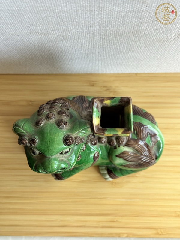 古玩陶瓷三彩獅子真品鑒賞圖