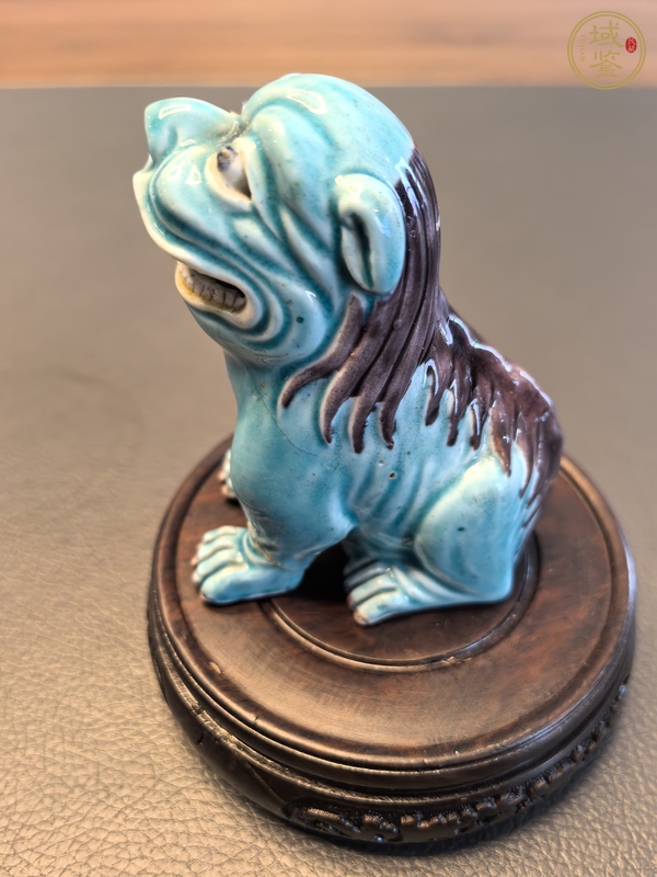 古玩陶瓷晚清素三彩瑞獸造像真品鑒賞圖