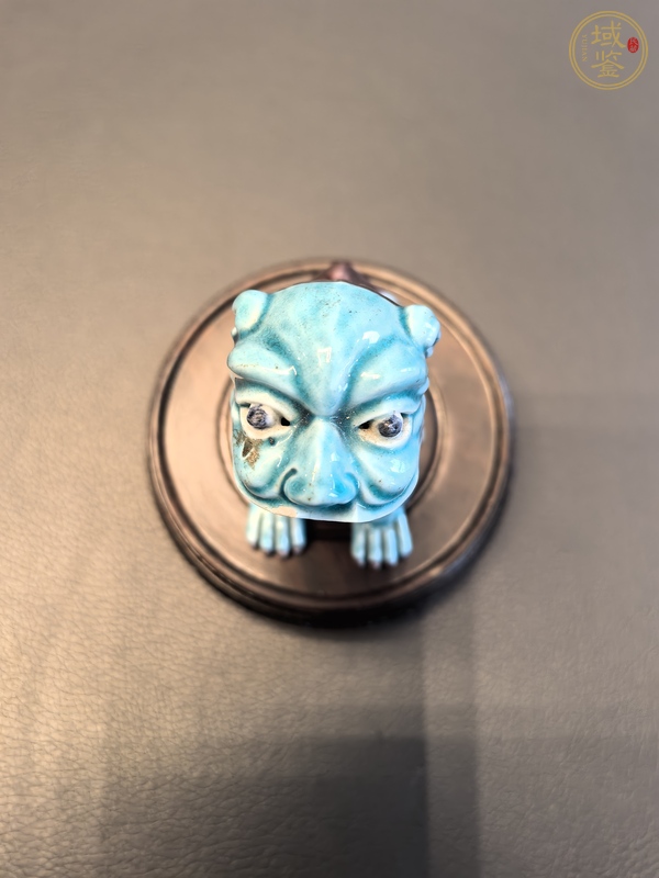 古玩晚清素三彩瑞獸造像真品鑒賞圖