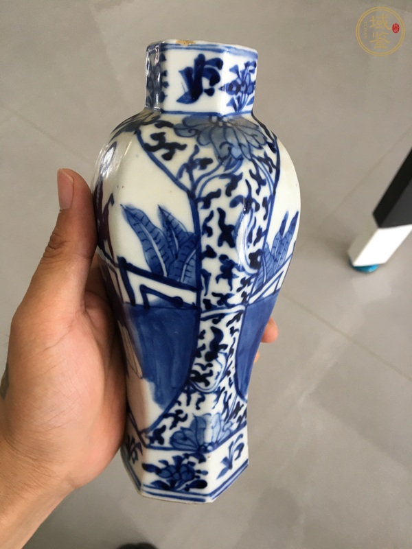 古玩陶瓷人物紋青花瓶真品鑒賞圖