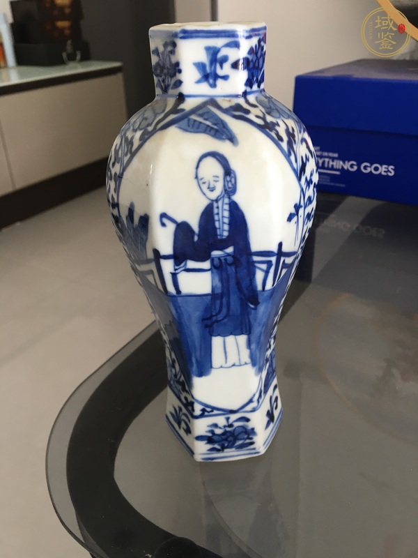 古玩陶瓷人物紋青花瓶真品鑒賞圖