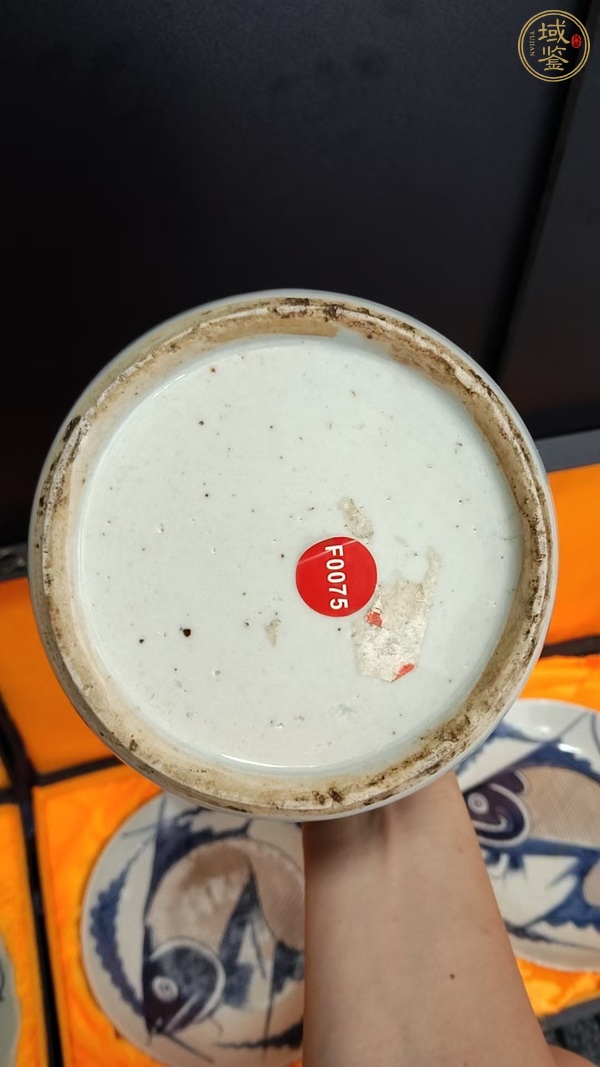 古玩陶瓷青花纏枝花卉紋罐真品鑒賞圖