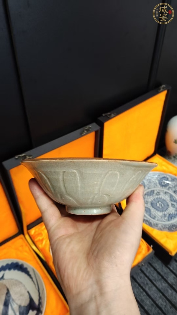 古玩陶瓷影青刻花碗真品鑒賞圖