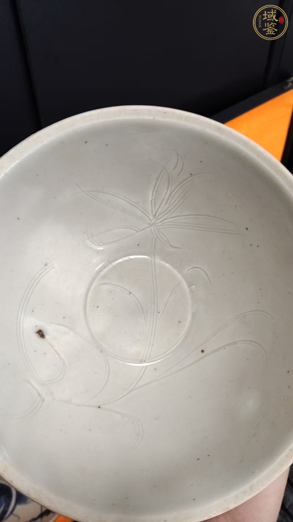 古玩陶瓷青白釉刻劃花碗真品鑒賞圖