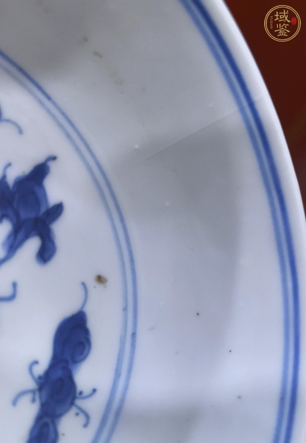 古玩陶瓷青花纏枝花卉紋盤真品鑒賞圖