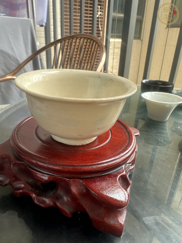 古玩陶瓷晚明白釉茶圓真品鑒賞圖