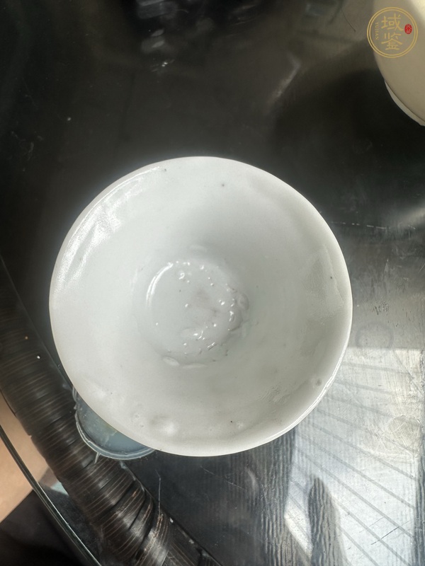 古玩陶瓷晚明白釉馬蹄杯真品鑒賞圖