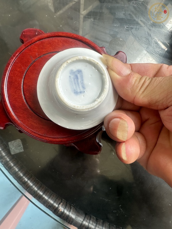 古玩陶瓷晚明白釉馬蹄杯真品鑒賞圖