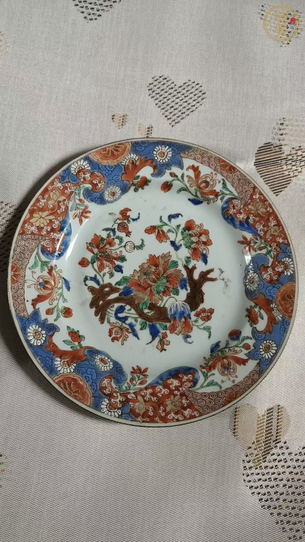 古玩陶瓷五彩花卉描金盤真品鑒賞圖