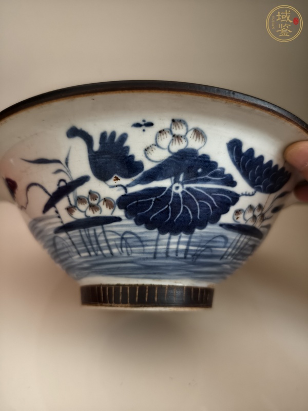 古玩陶瓷青花釉里紅鐵銹釉碗真品鑒賞圖