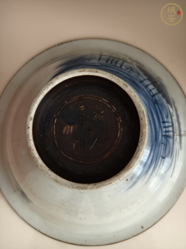 古玩陶瓷青花釉里紅鐵銹釉碗真品鑒賞圖