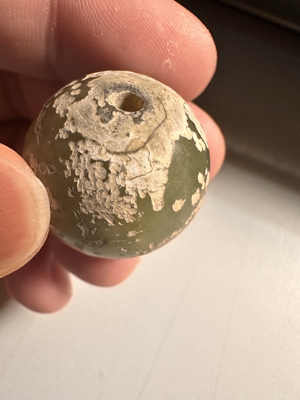 古玩玉器和田玉做舊玉珠拍賣,當前價格20元