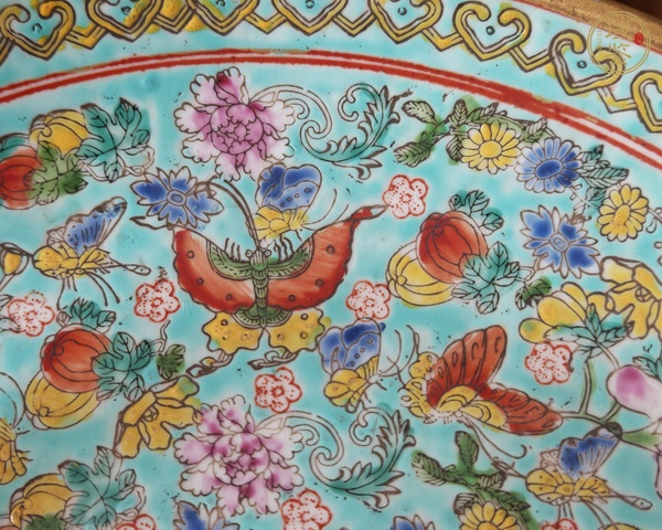 古玩陶瓷蝶紋盤真品鑒賞圖