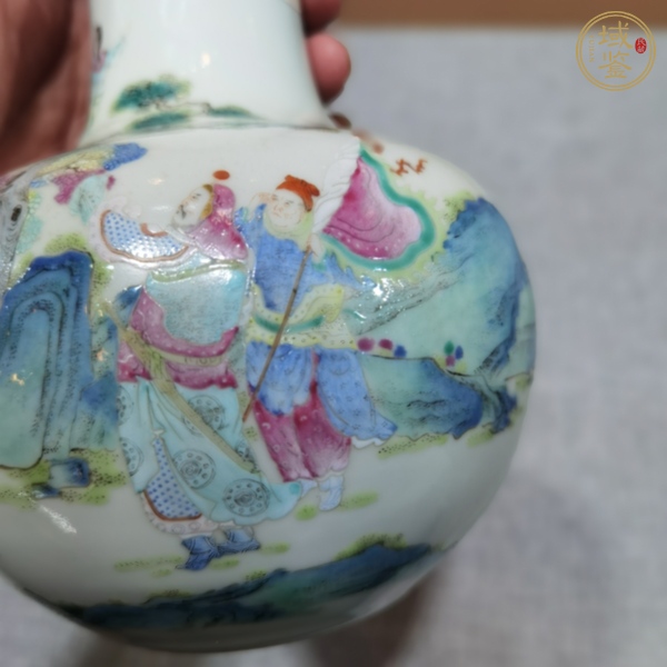 古玩陶瓷粉彩天球瓶真品鑒賞圖