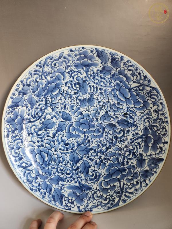 古玩陶瓷青花花卉紋盤真品鑒賞圖