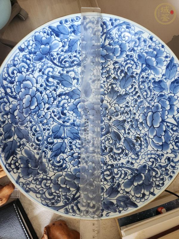 古玩陶瓷青花花卉紋盤真品鑒賞圖
