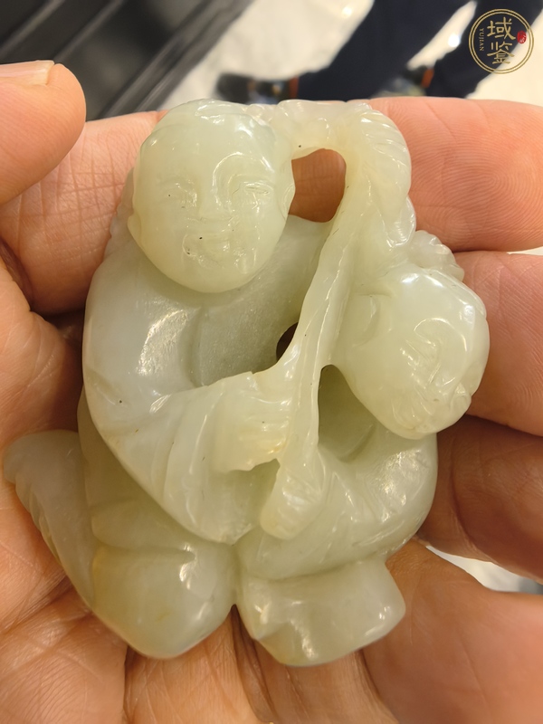古玩玉器童子圓雕件真品鑒賞圖