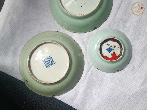 古玩陶瓷豆青釉盤真品鑒賞圖
